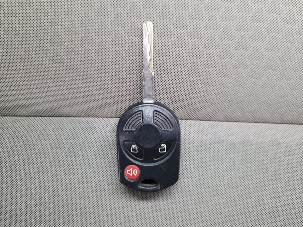 Used 2018 Ford Escape SE image 32