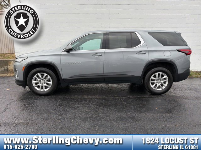 Used 2023 Chevrolet Traverse LS w/ Safety Package image 2