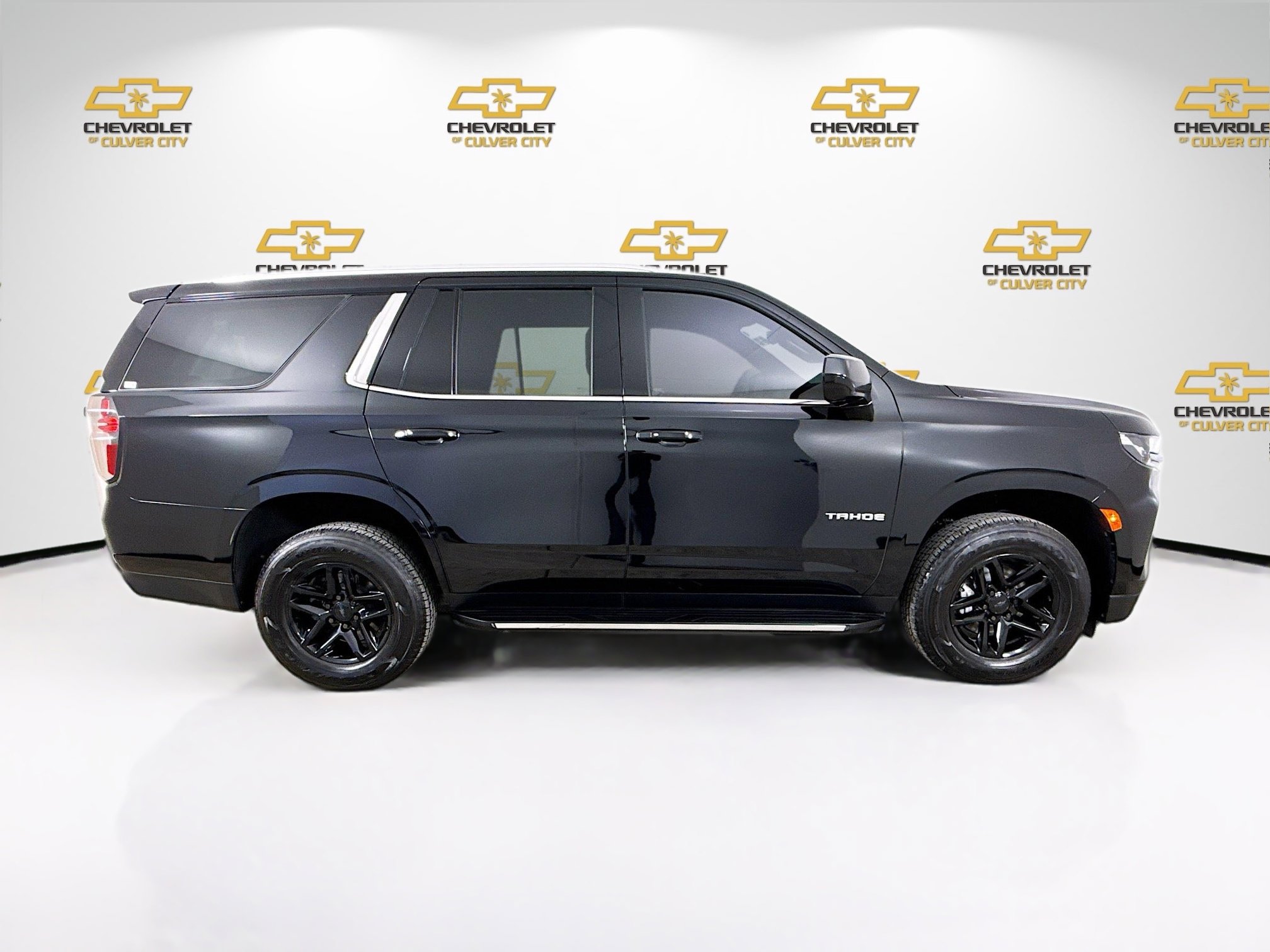 Used 2023 Chevrolet Tahoe LS RWD image 8