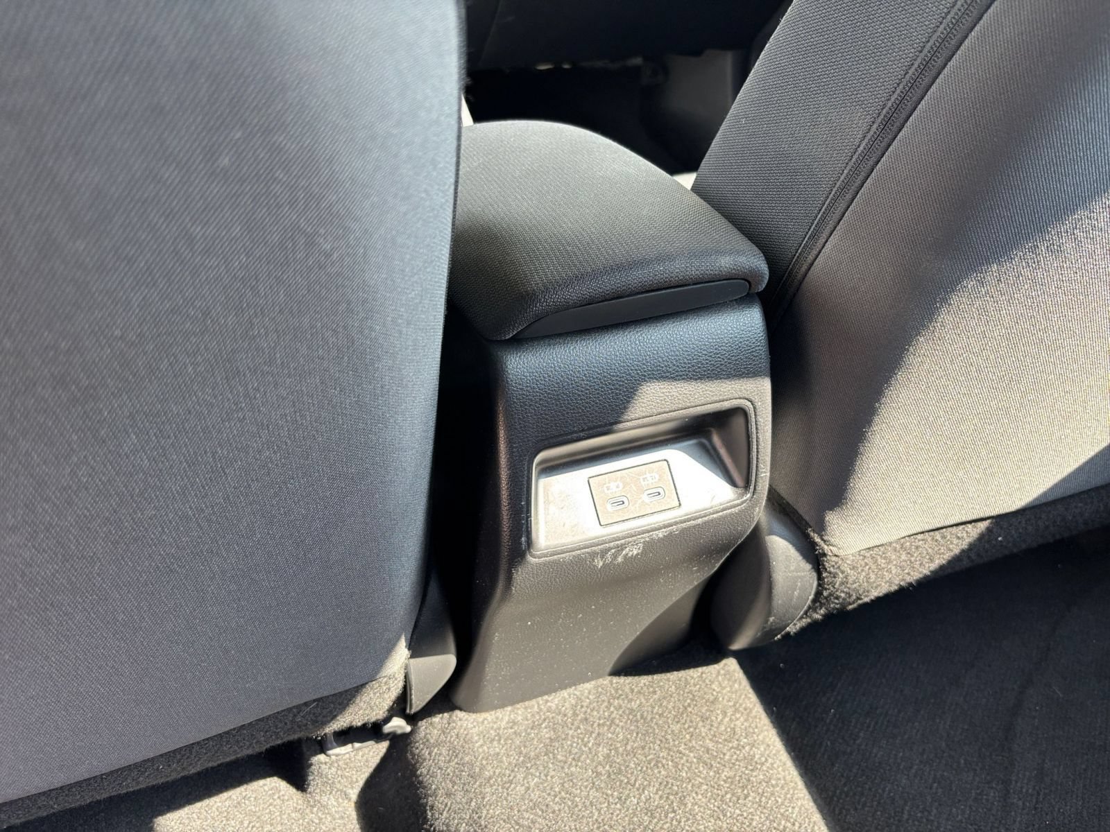Used 2025 Toyota Corolla LE FWD image 20