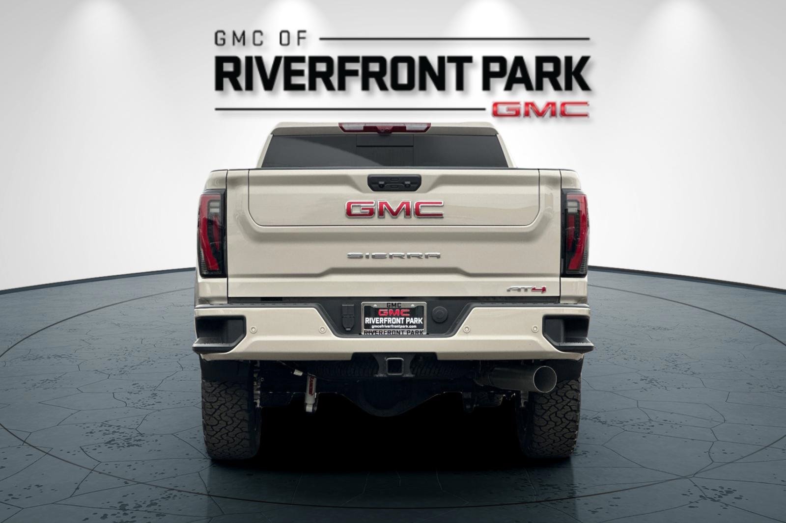 New 2026 GMC Sierra 2500 AT4 w/ AT4 Premium Plus Package image 4