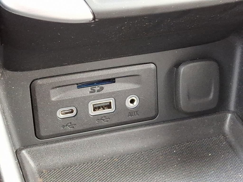 Certified 2022 GMC Terrain SLT image 25