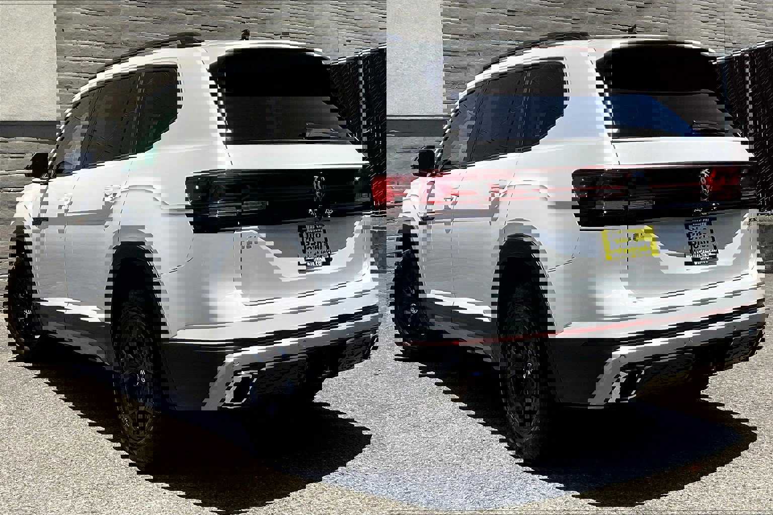 Used 2024 Volkswagen Atlas Peak Edition SEL image 10