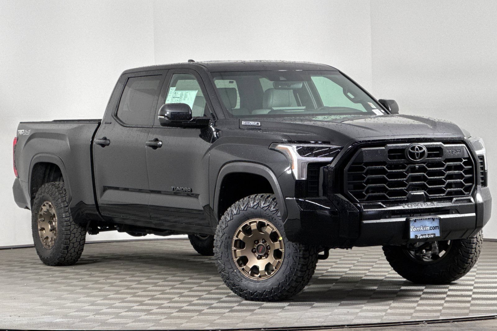 New 2025 Toyota Tundra Limited AWD/4WD image 2
