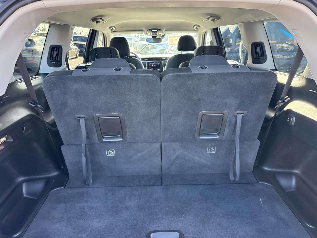Used 2023 Jeep Grand Cherokee L Laredo AWD/4WD image 6