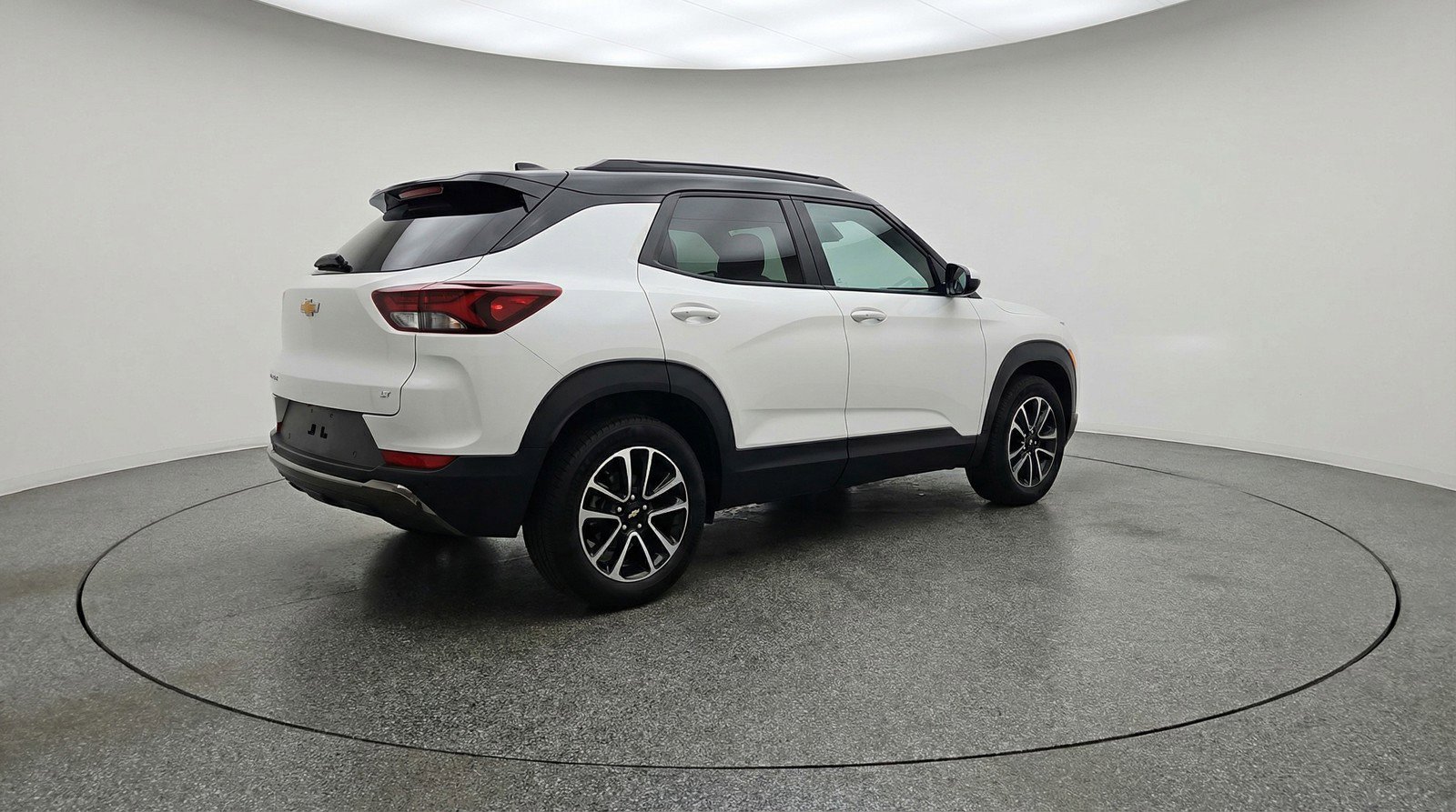 Used 2025 Chevrolet TrailBlazer LT FWD image 9