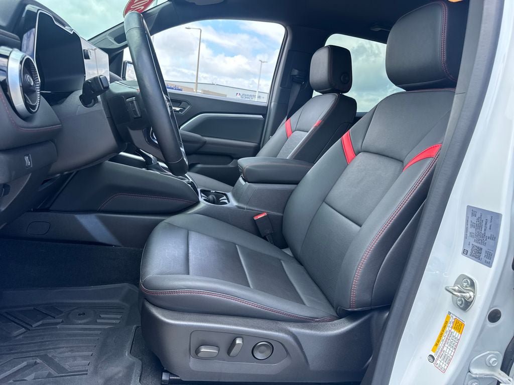 Used 2024 Chevrolet Colorado Z71 w/ Z71 Convenience Package 2 AWD/4WD image 15