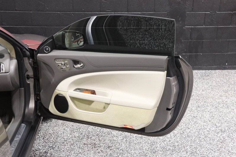 Used 2010 Jaguar XK Coupe RWD image 39