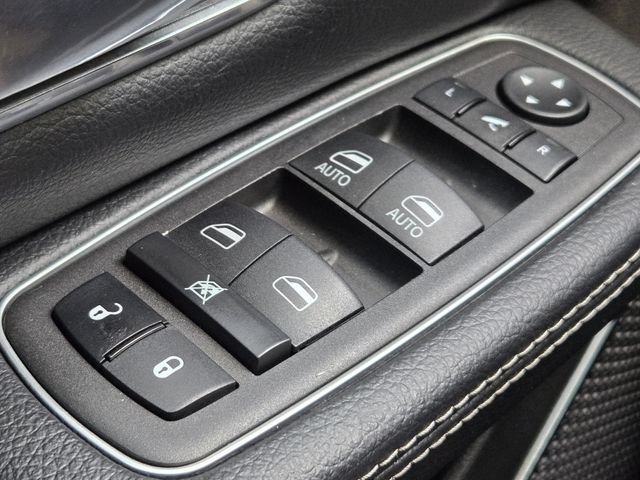 Used 2024 RAM 1500 Laramie AWD/4WD image 33