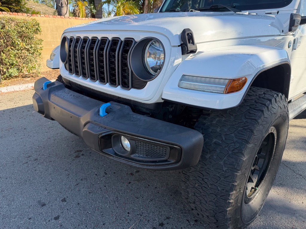 Used 2024 Jeep Wrangler Unlimited w/ Dual Top Group AWD/4WD image 6