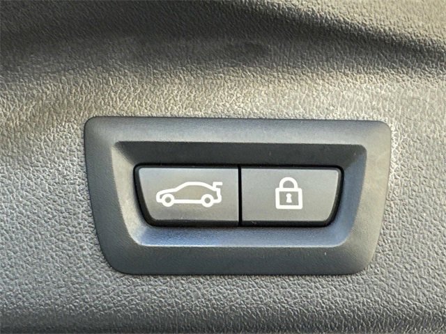 Used 2023 BMW X7 xDrive40i image 16