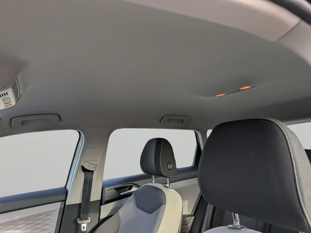 Certified 2023 Volkswagen Taos S FWD image 17