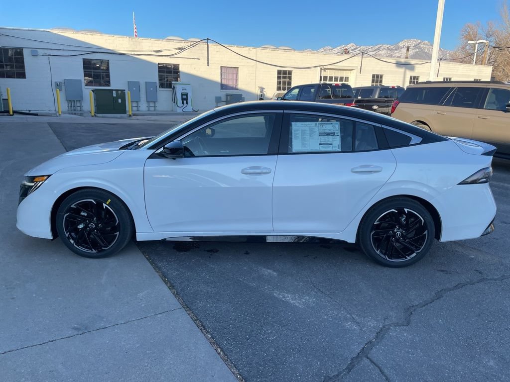 New 2026 Nissan Sentra SR w/ SR Premium Package FWD image 8