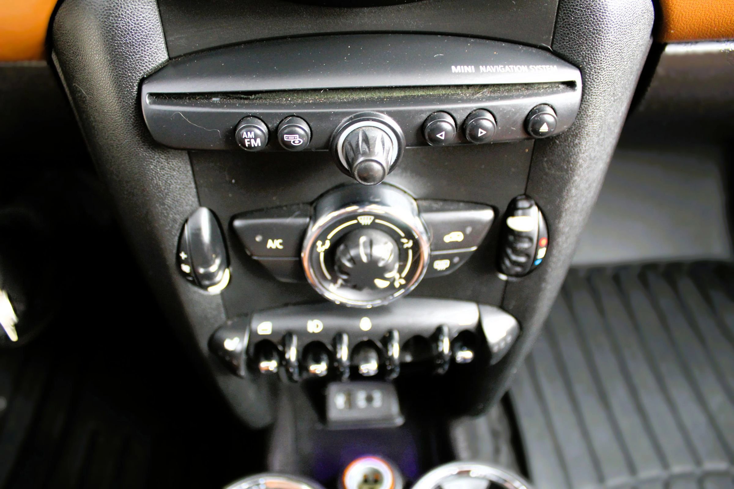 Used 2014 MINI Cooper Clubman S image 18