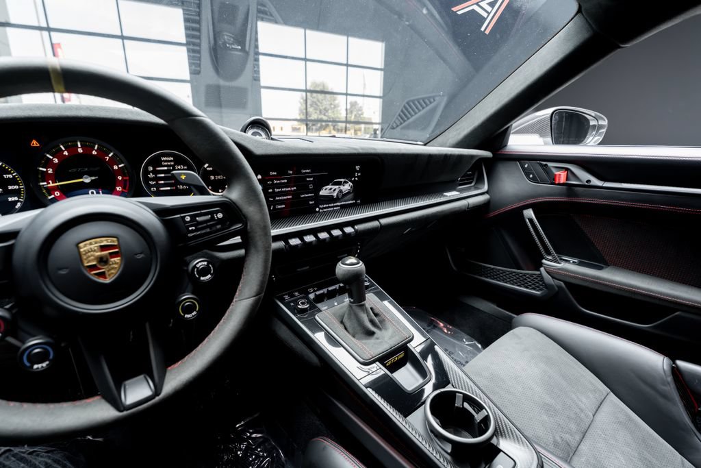 Used 2023 Porsche 911 GT3 RS w/ Weissach Package RWD image 46
