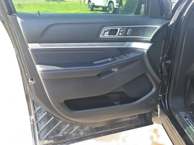 Used 2017 Ford Explorer Sport AWD/4WD image 28