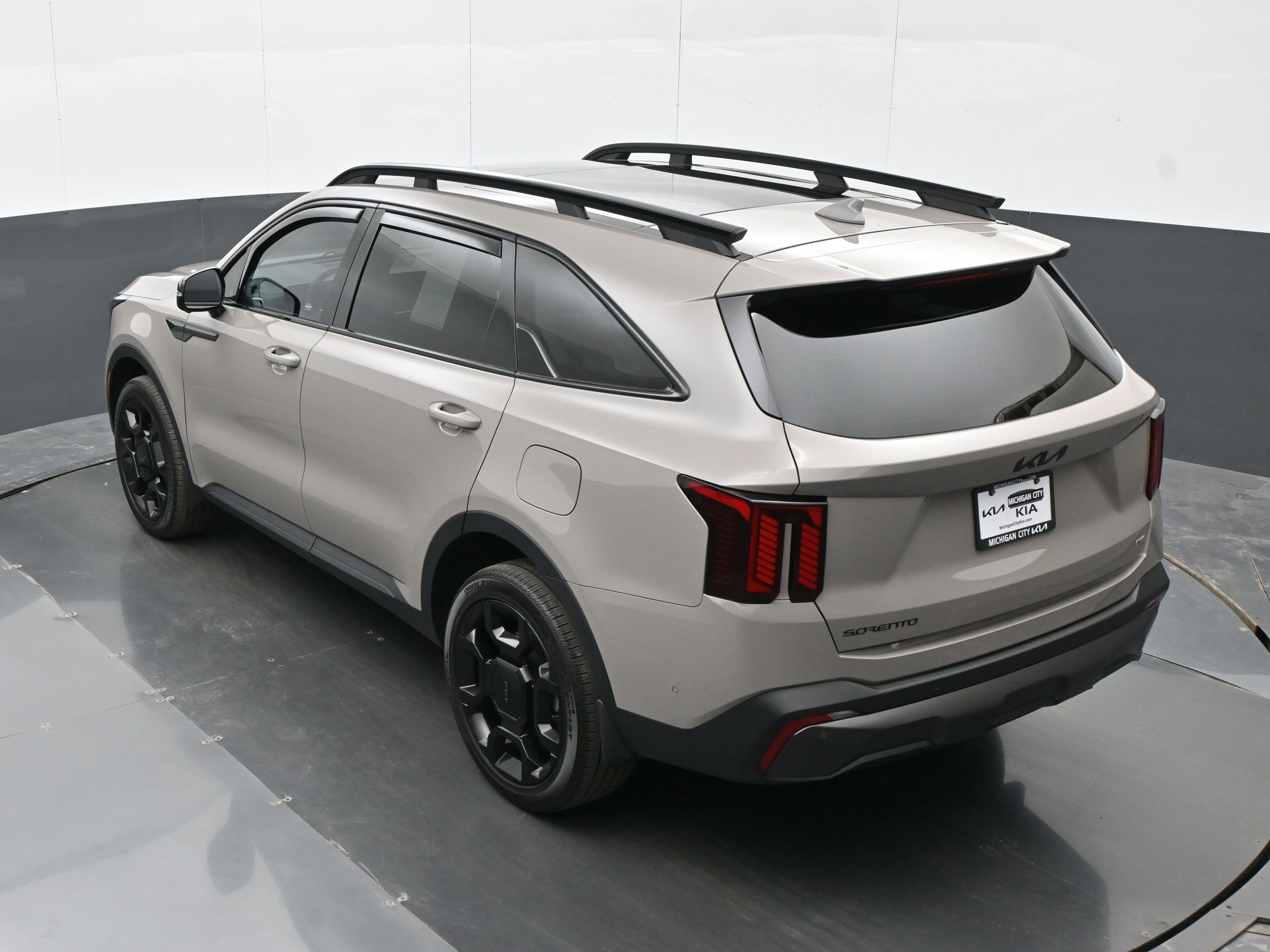 Used 2025 Kia Sorento SX image 33