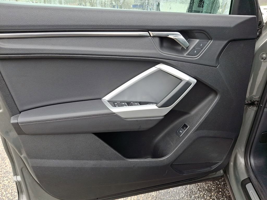 Used 2023 Audi Q3 2.0T Premium w/ 19" Wheel Package AWD/4WD image 13