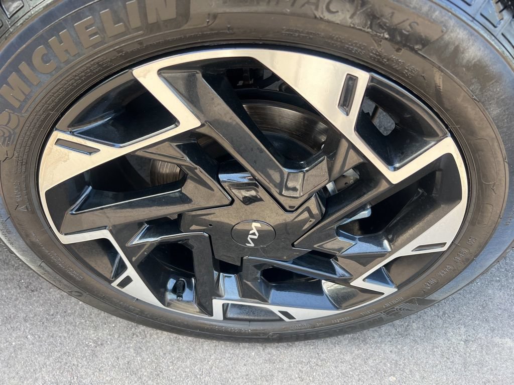 Certified 2024 Kia Sportage SX AWD/4WD image 40