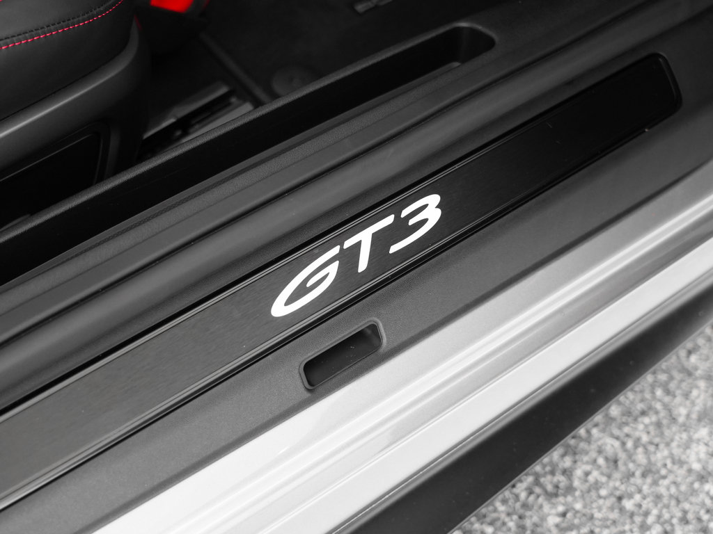 Used 2022 Porsche 911 GT3 RWD image 25