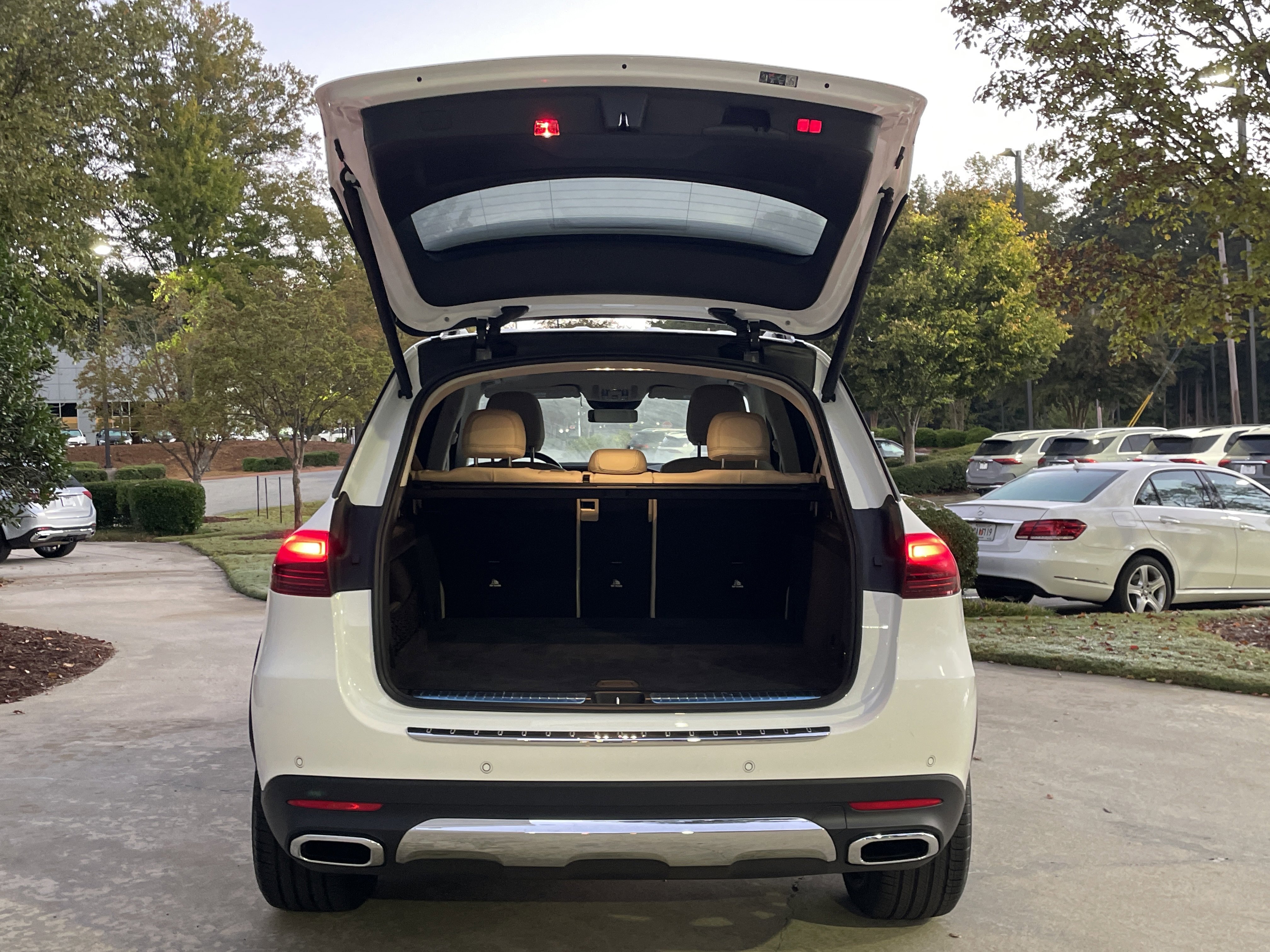 Used 2025 Mercedes-Benz GLE 350 4MATIC image 9