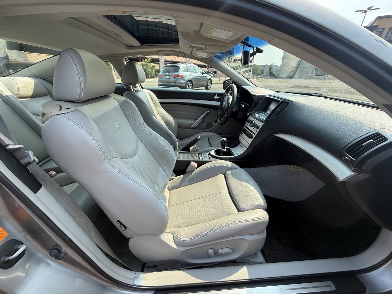 Used 2008 INFINITI G37 Sport w/ Premium Pkg image 22