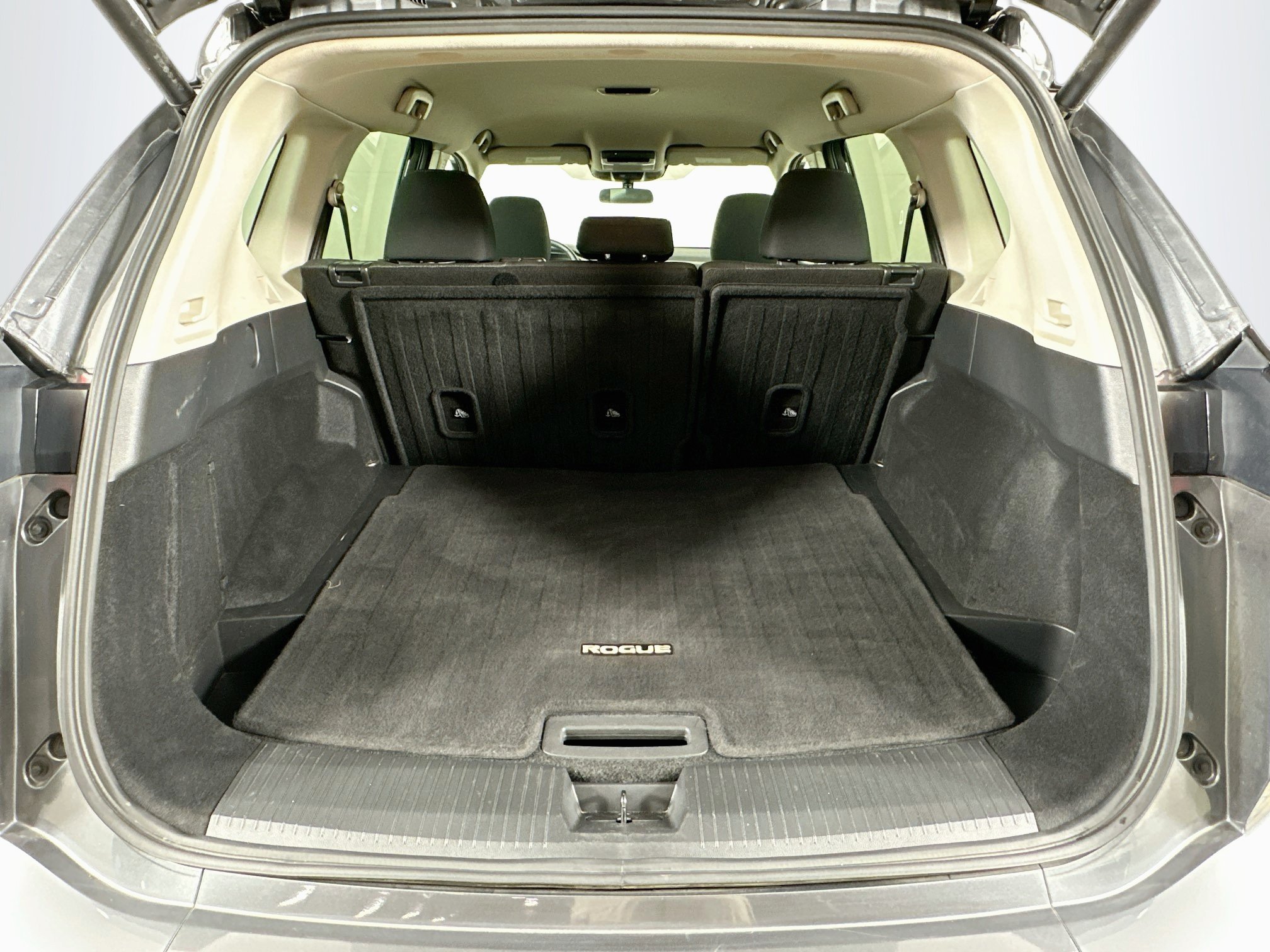 Used 2026 Nissan Rogue SV AWD/4WD image 27