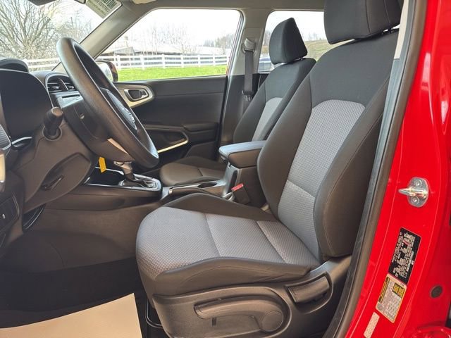 Used 2024 Kia Soul LX w/ Option Group 015 image 4