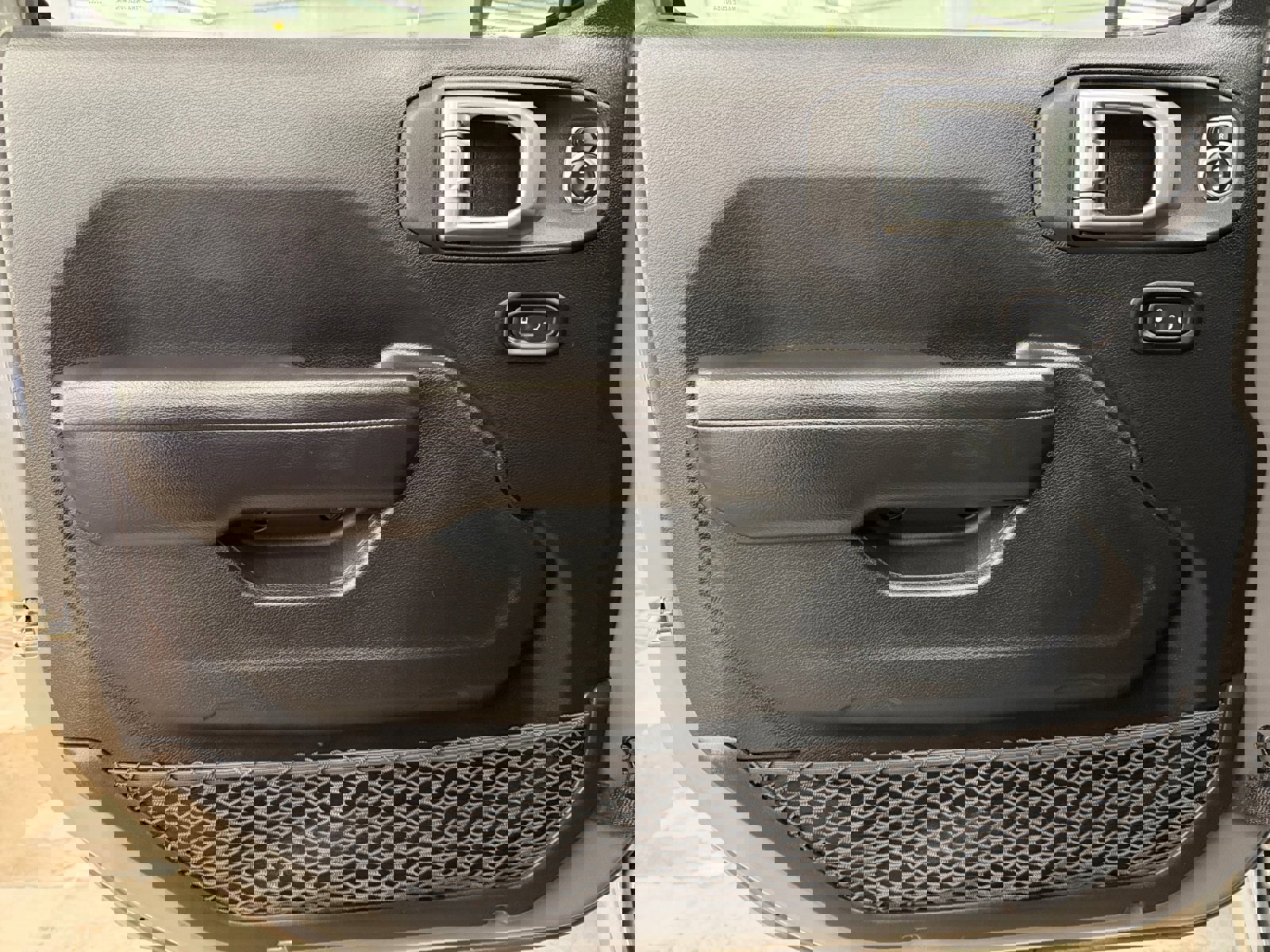 Used 2020 Jeep Wrangler Willys image 22