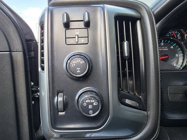 Used 2018 Chevrolet Silverado 1500 LTZ Z71 w/ Centennial Edition image 11