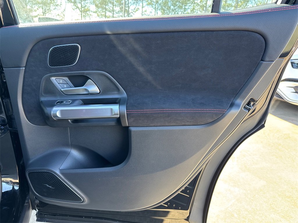 New 2025 Mercedes-Benz GLB 35 AMG 4MATIC image 17