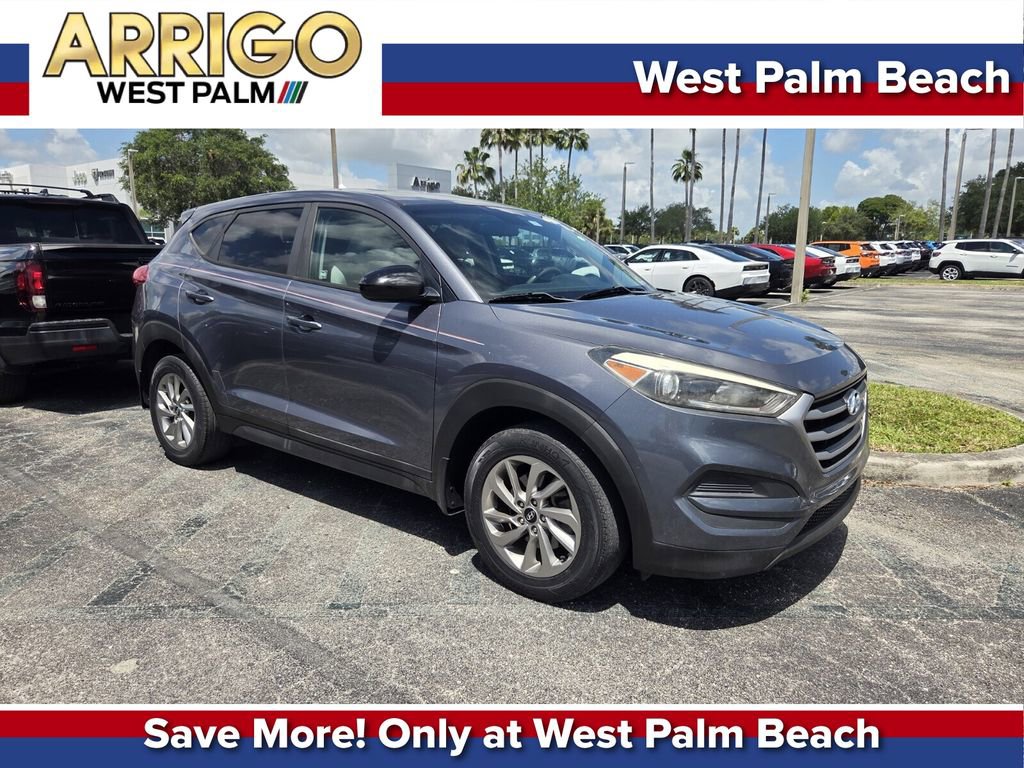 Used 2018 Hyundai Tucson SE w/ Cargo Package