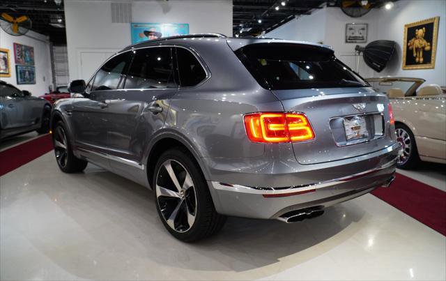 Used 2020 Bentley Bentayga AWD/4WD image 6