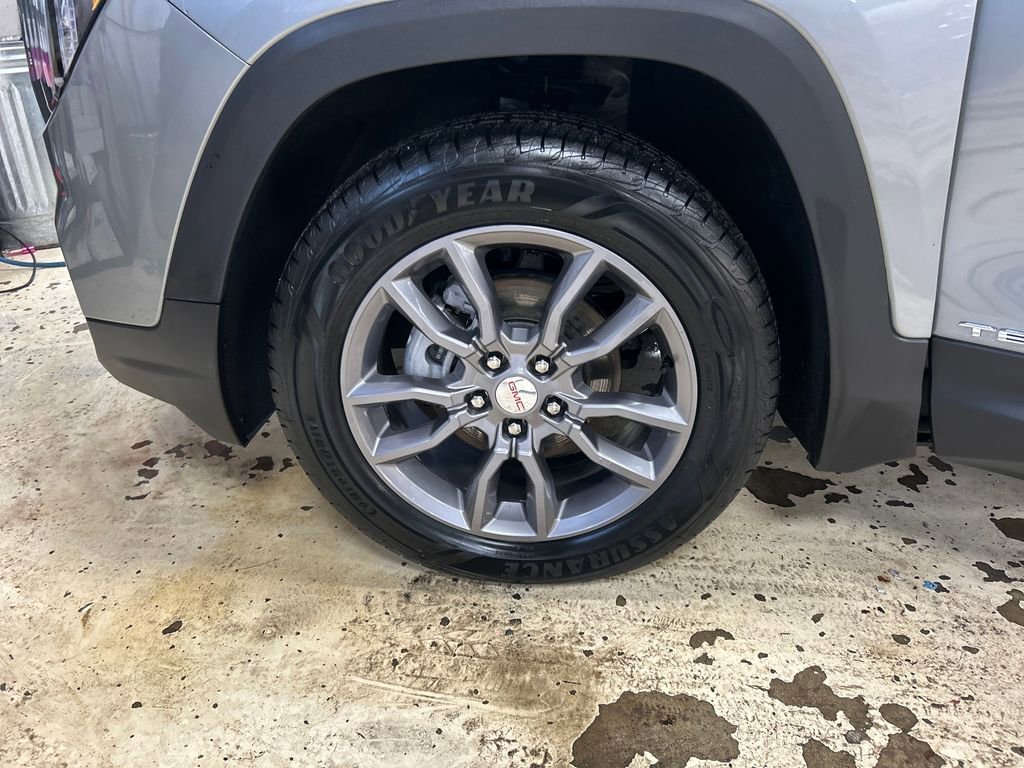 Certified 2024 GMC Terrain SLT w/ LPO, Floor Liner Package AWD/4WD image 11