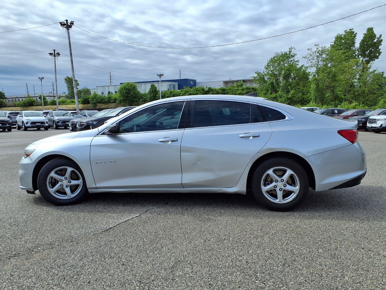 Used 2018 Chevrolet Malibu LS FWD image 34