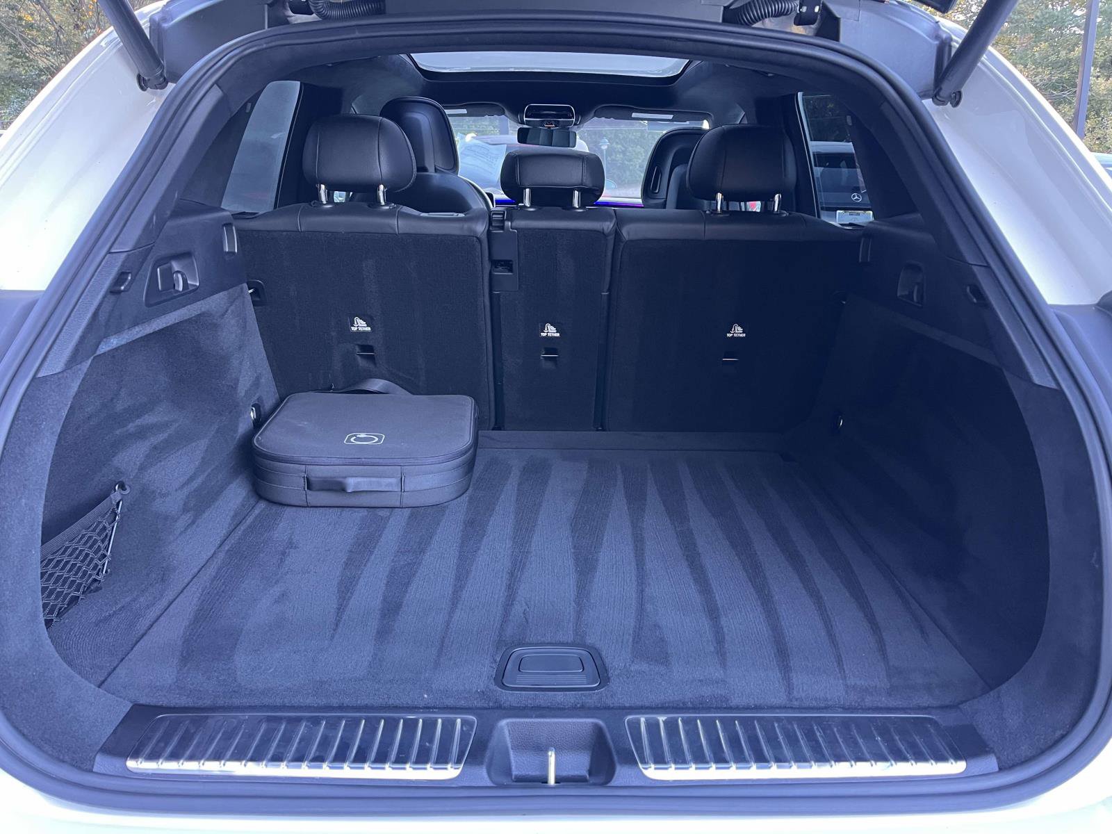 Certified 2023 Mercedes-Benz EQE 500 4MATIC SUV w/ Pinnacle Trim Package image 11