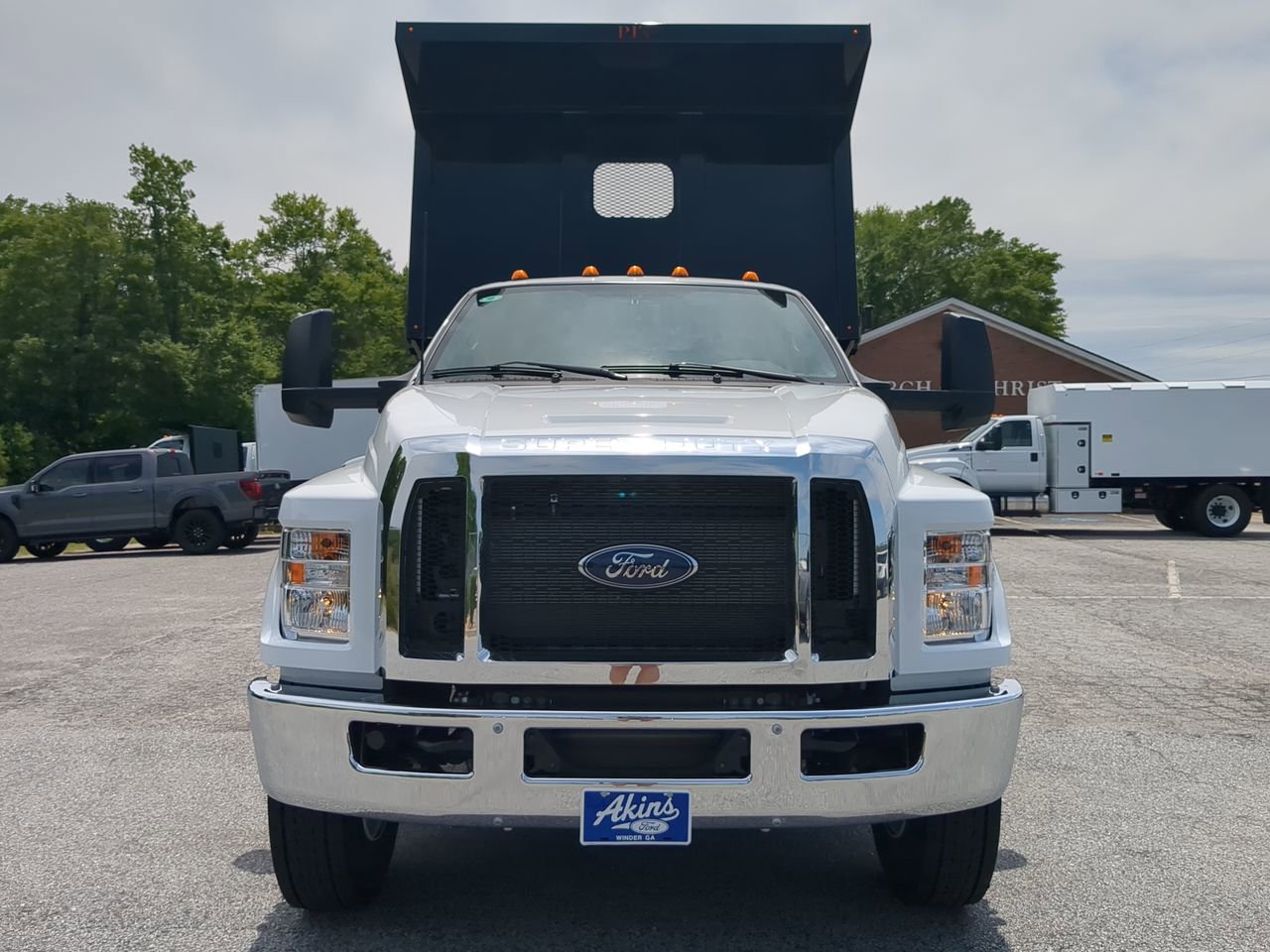 New 2027 Ford F750 2WD Regular Cab Super Duty image 8