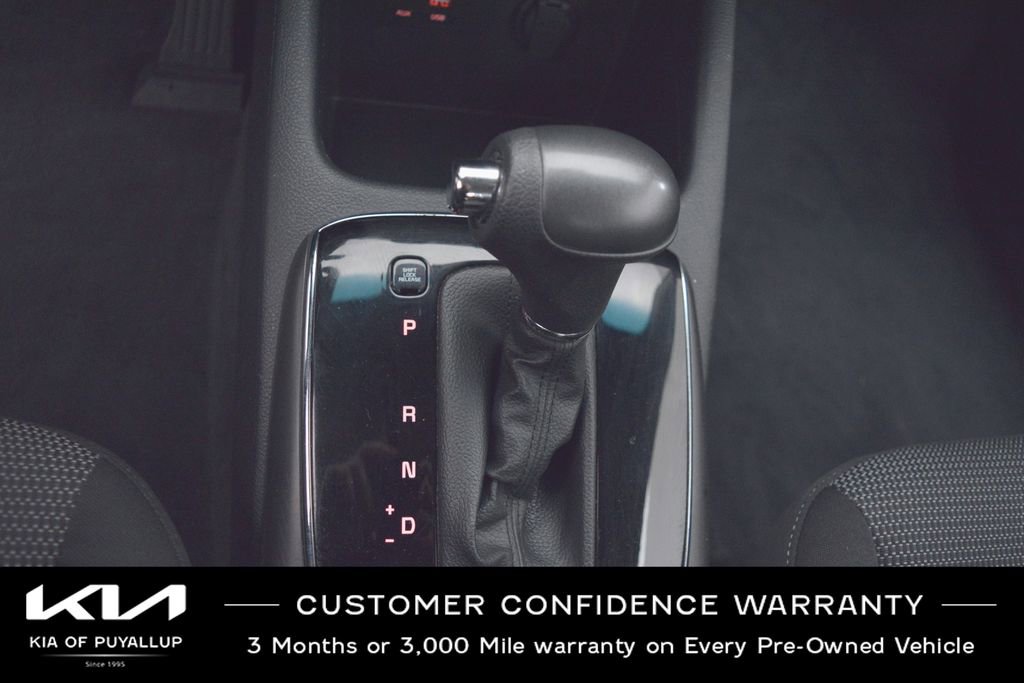 Used 2017 Kia Forte LX image 24