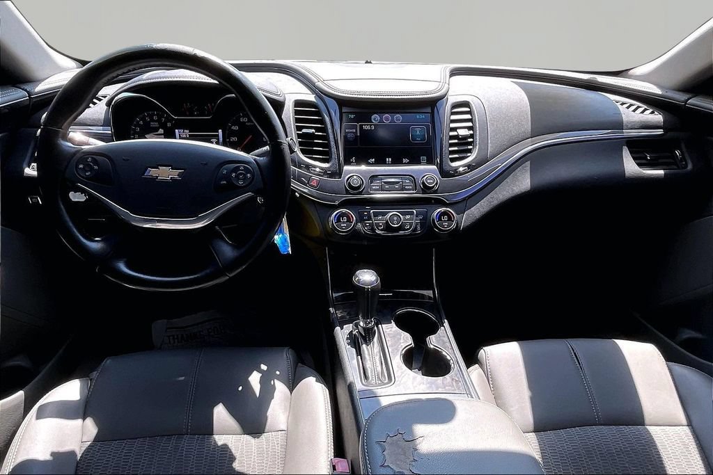 Used 2014 Chevrolet Impala LT w/ Convenience Package FWD image 7