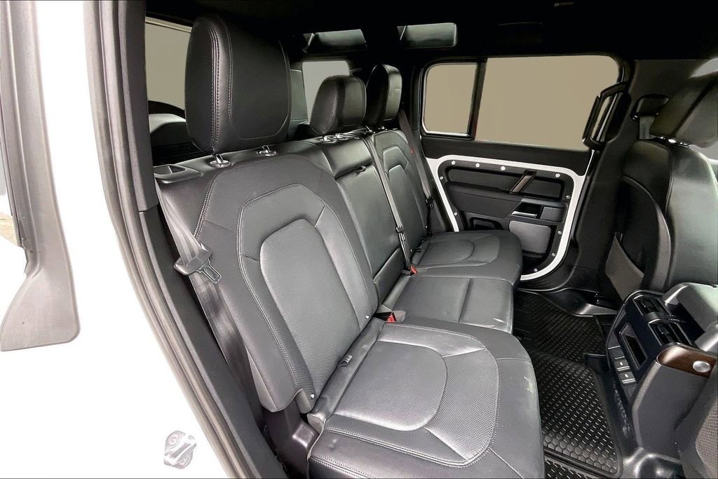 Used 2023 Land Rover Defender 110 X-Dynamic SE image 26