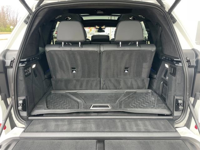 Used 2023 BMW X7 M60i w/ Executive Package image 21