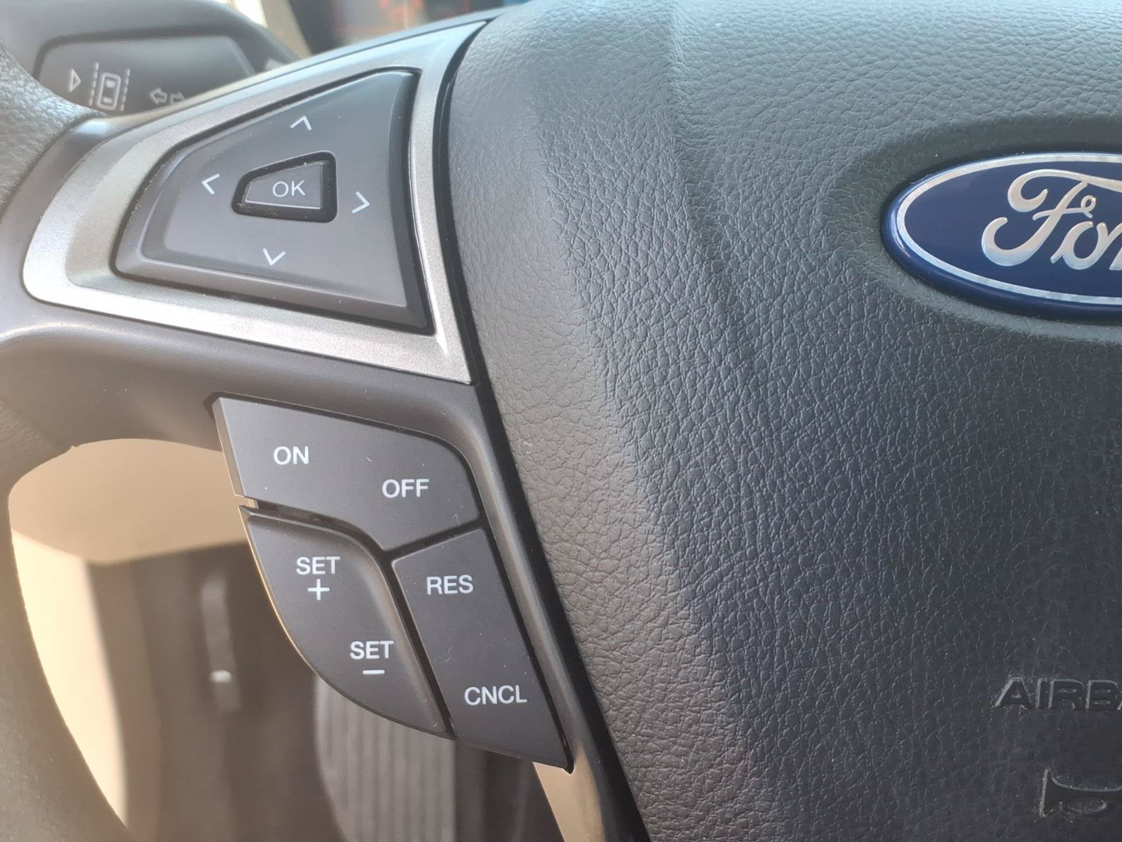 Certified 2020 Ford Fusion SE FWD image 18