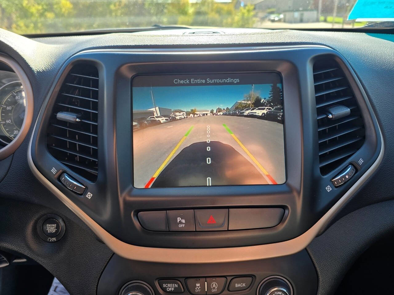 Used 2018 Jeep Cherokee Limited w/ Trailer Tow Group image 18