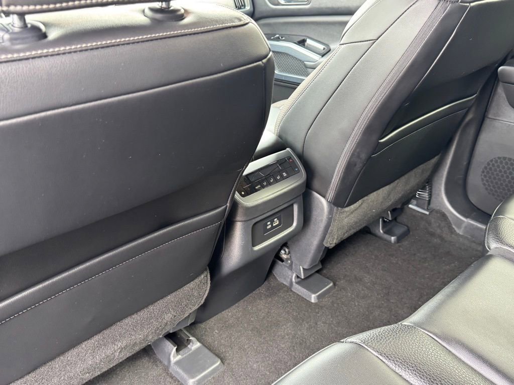 Certified 2025 Nissan Pathfinder SL image 24