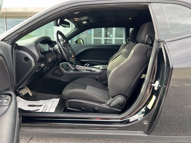 Certified 2021 Dodge Challenger R/T w/ Blacktop Package RWD image 8