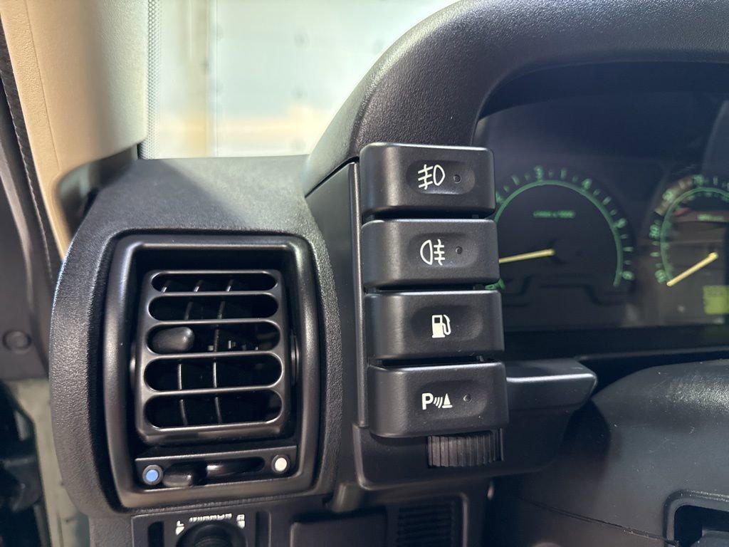 Used 2004 Land Rover Discovery SE AWD/4WD image 18
