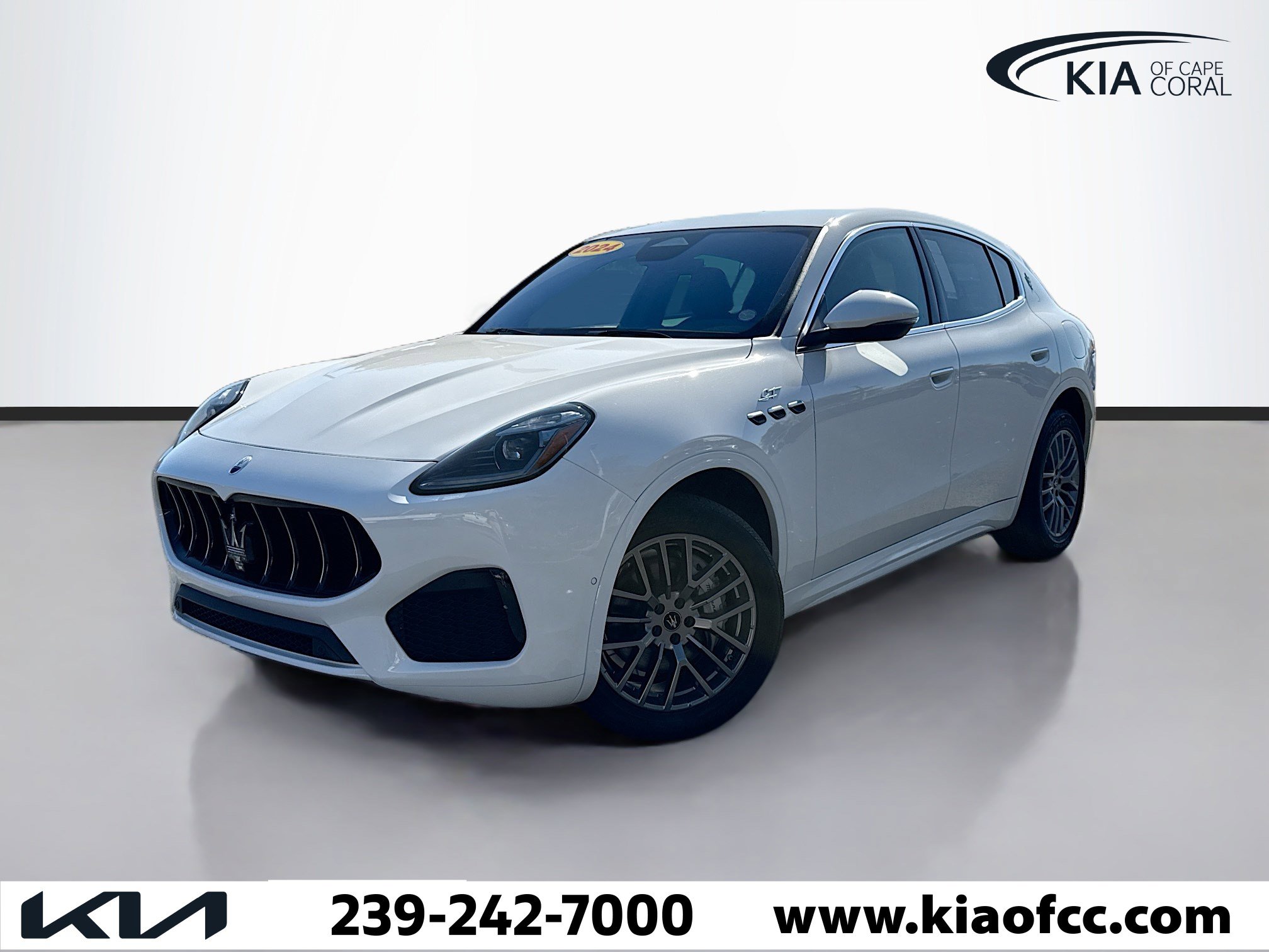 Used 2024 Maserati Grecale GT image 2