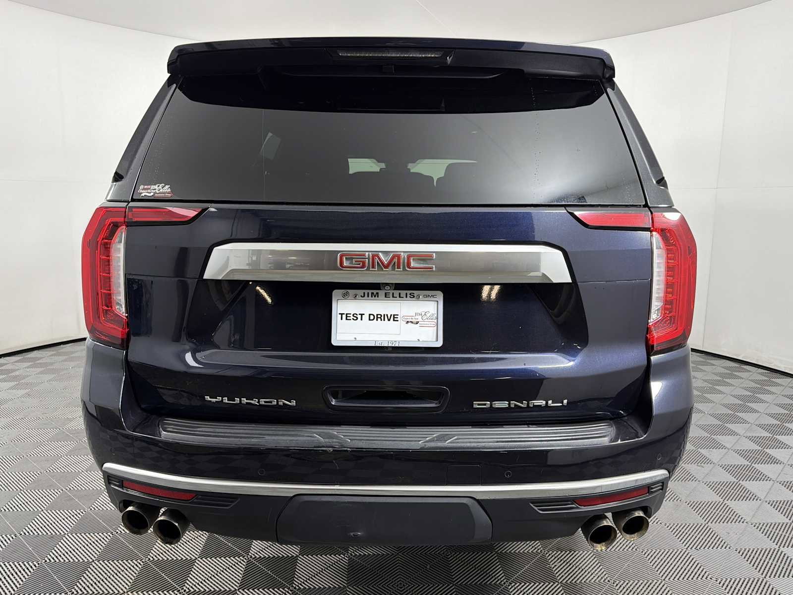Certified 2023 GMC Yukon Denali AWD/4WD image 5