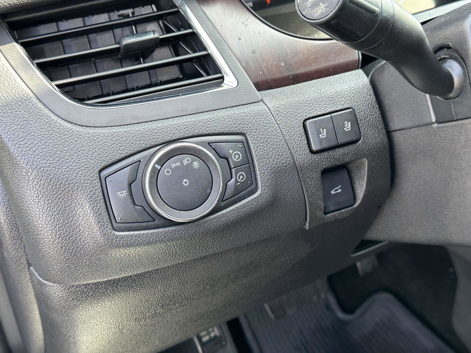 Used 2011 Ford Edge Limited w/ 301A Rapid Spec Order Code image 22