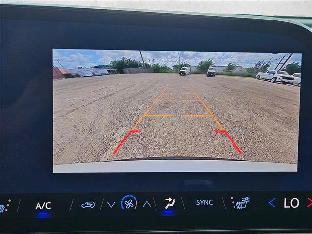 New 2026 Chevrolet Traverse LT w/ LPO, Floor Liner Package FWD image 13